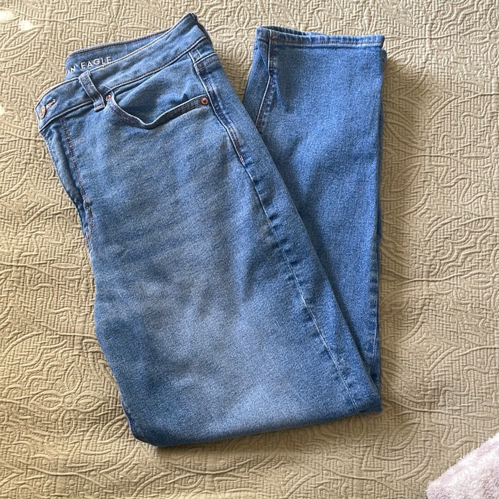 American Eagle Mom Jean